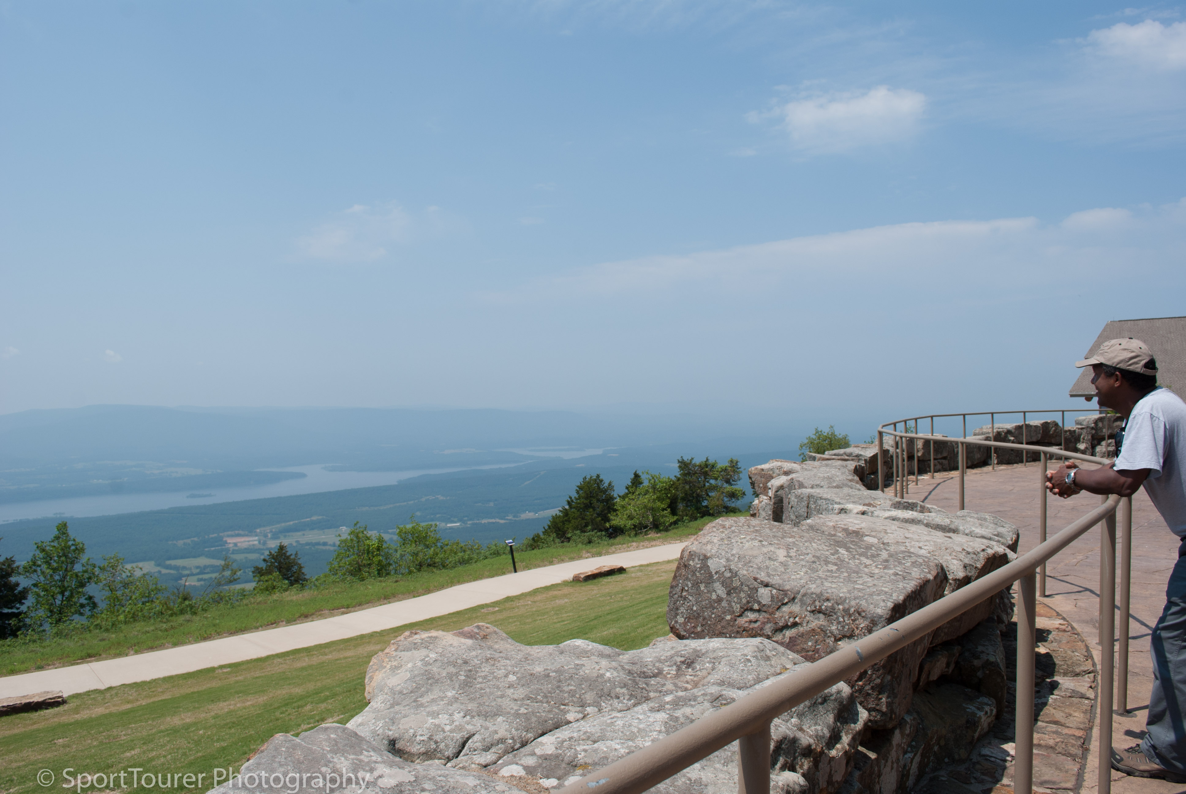  Taking in the views high atop the highest point in Arkansas - Mt. Magazine, at 2,753 ft (839 m). 