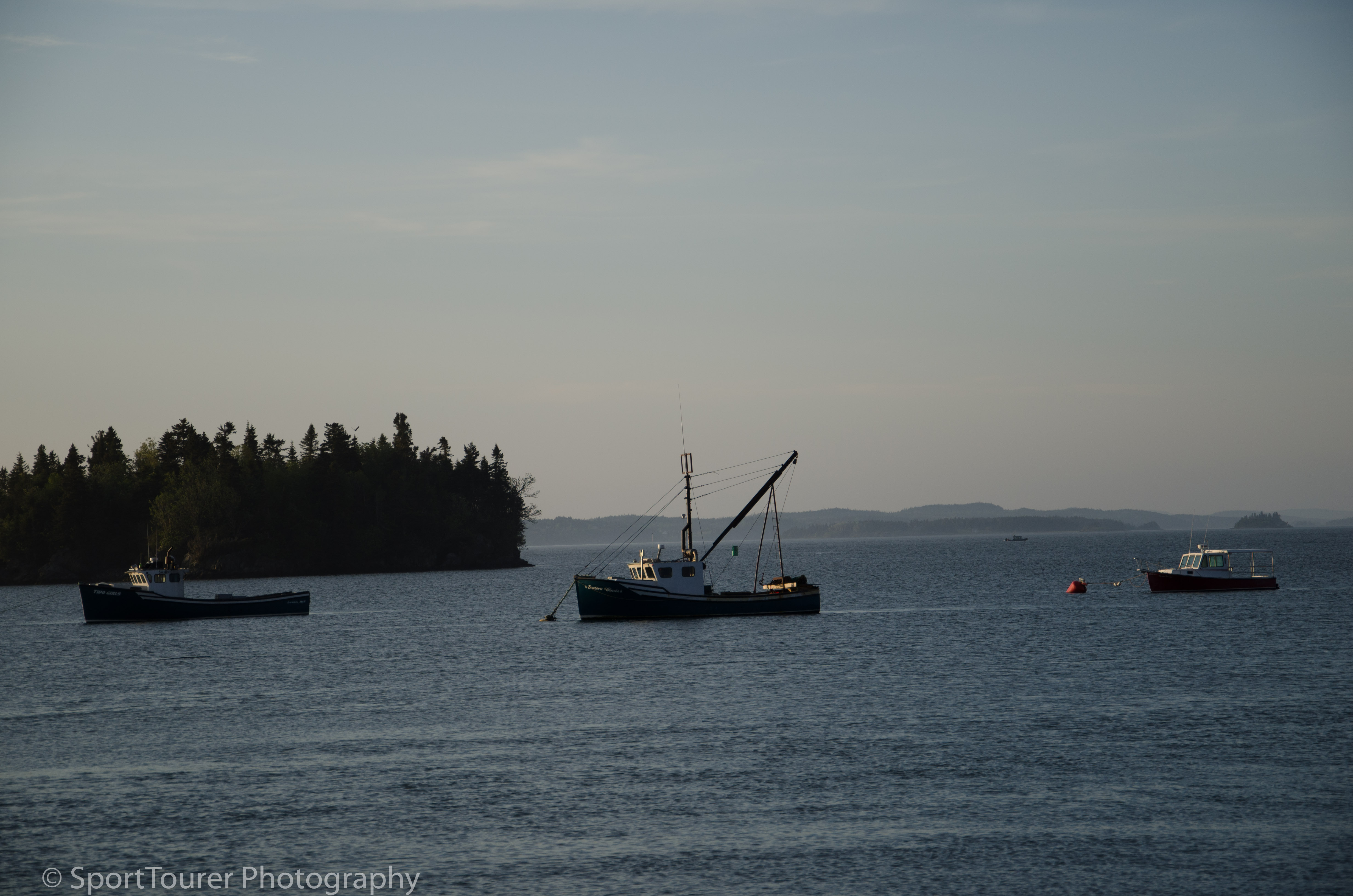  Looking northwards as I await sunset over the Bay of Fundy. 