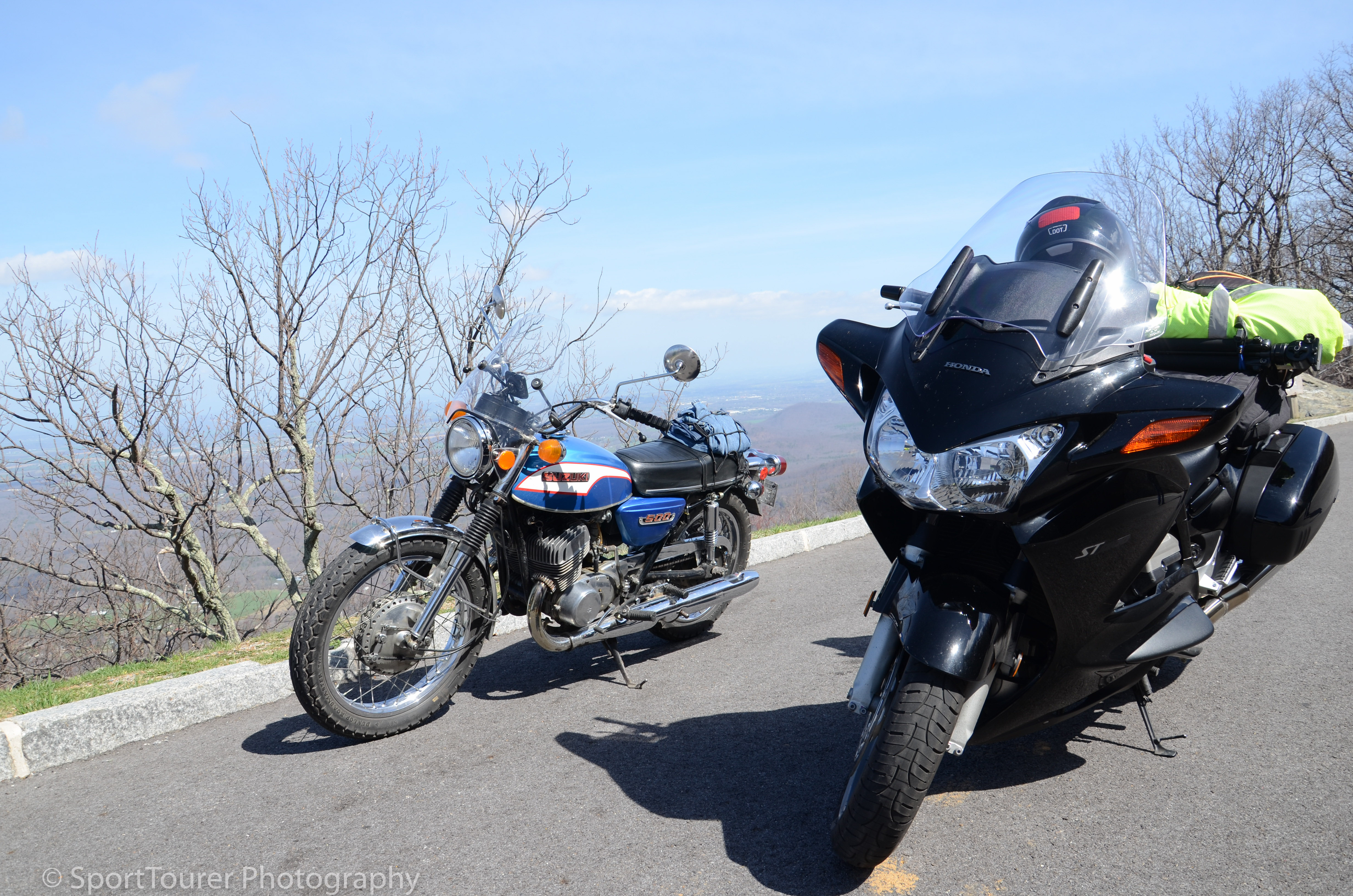  Meeting up with an old time classic. A Suzuki 500 twin. I remembered the days when bikes of that class were 