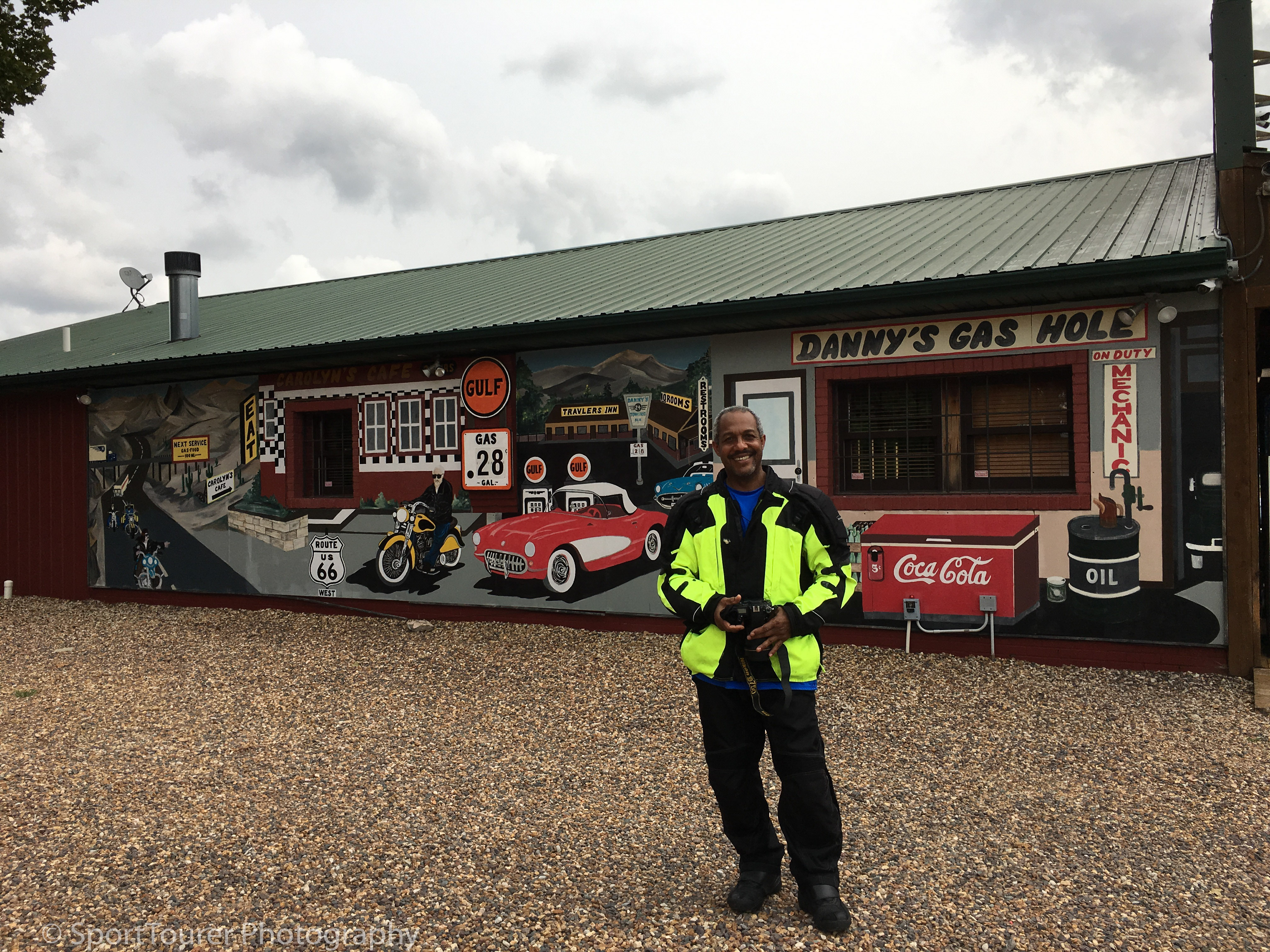  Artwork adorning one of several buildng locations in Fanning, MO just outside of Cuba, MO a.k.a. Mural City. A must-visit, must-see destination if you're in the neighborhood. Keeping the spirit of The Mother Road alive. 