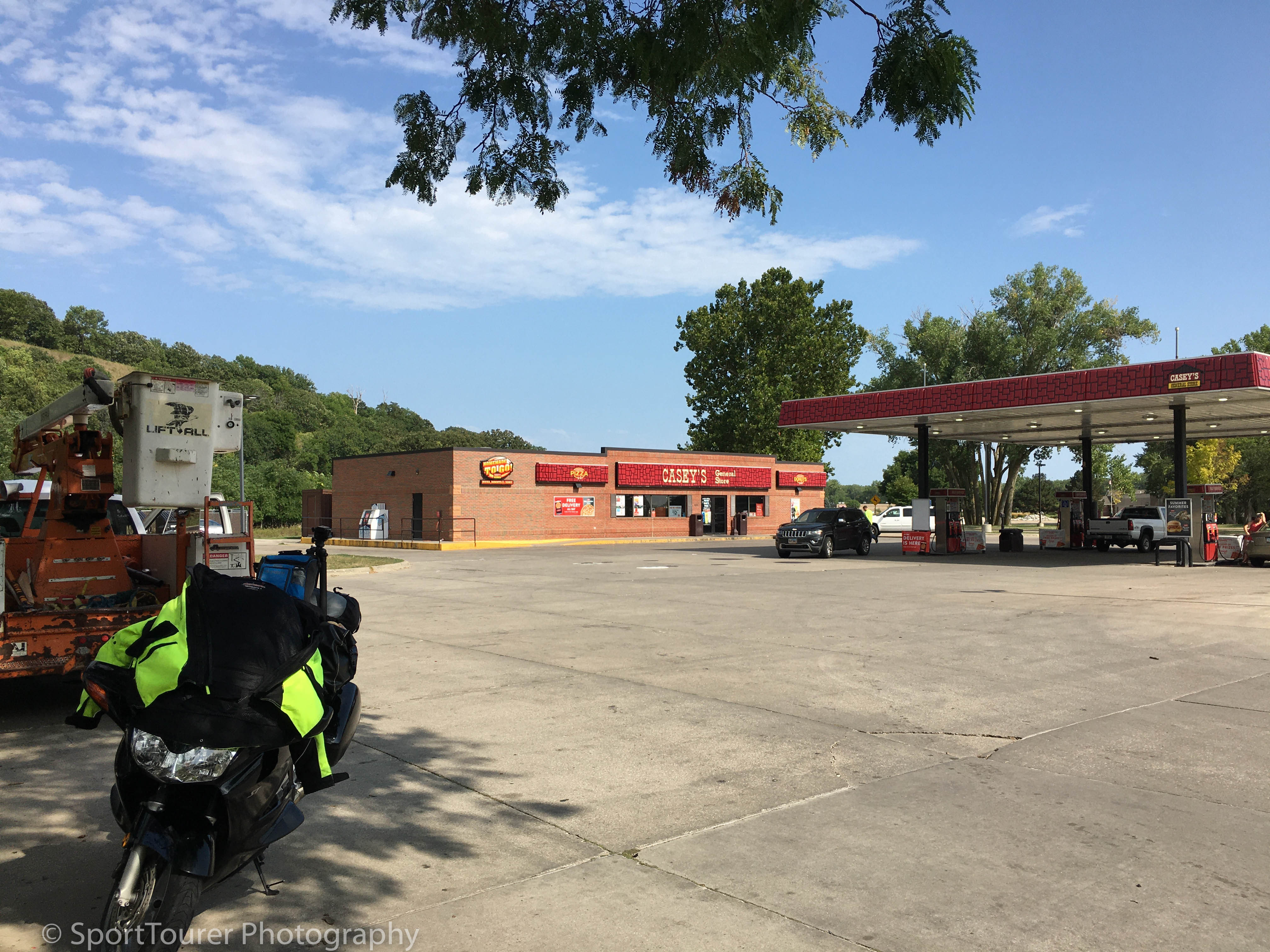  I always take a few extra minutes to pick out a shady cool place whenever possible for a rehydration break. This one in Sioux City, Iowa 
