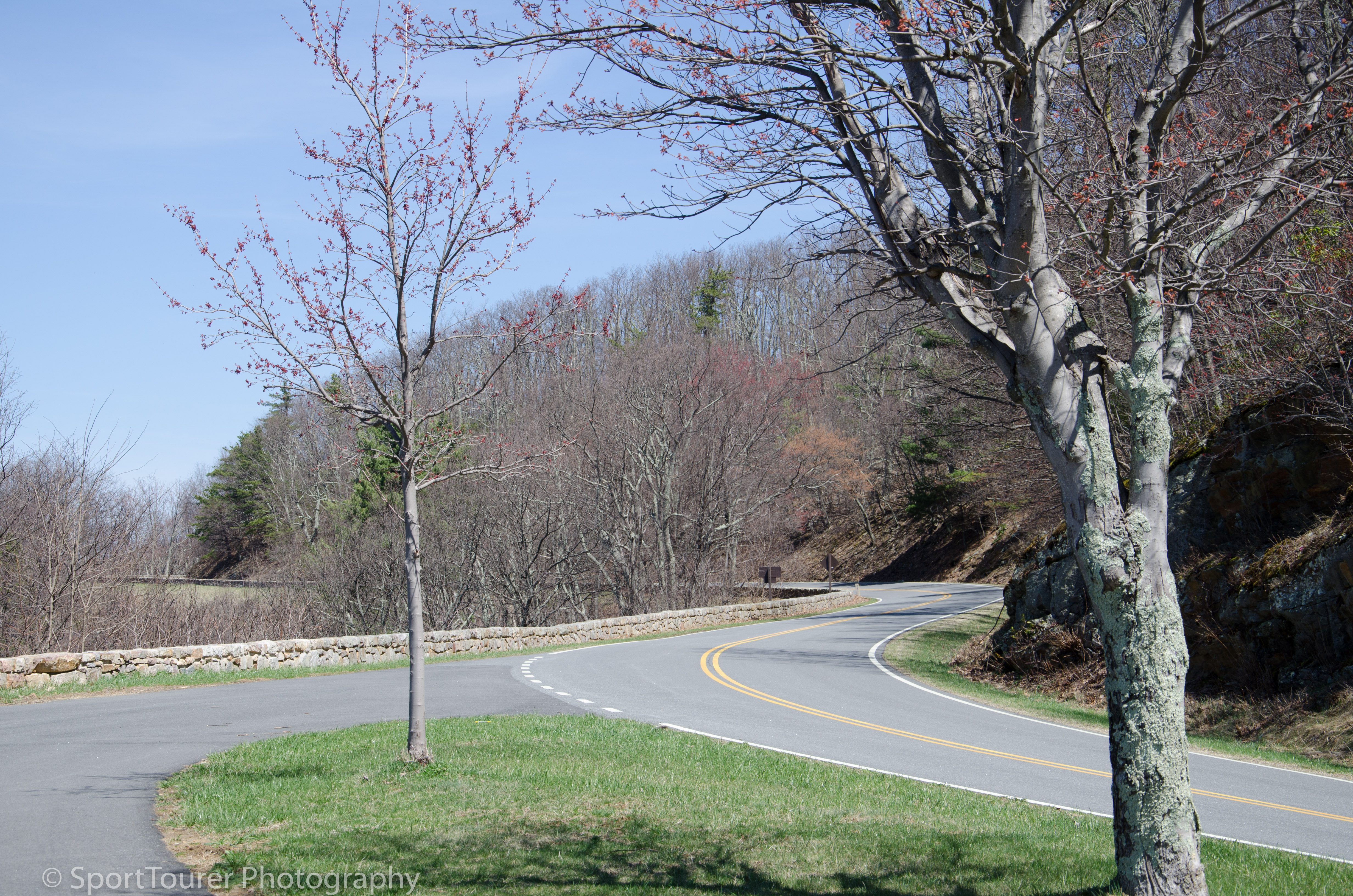  Skyline Drive winding its way arond and through the mountains. 
