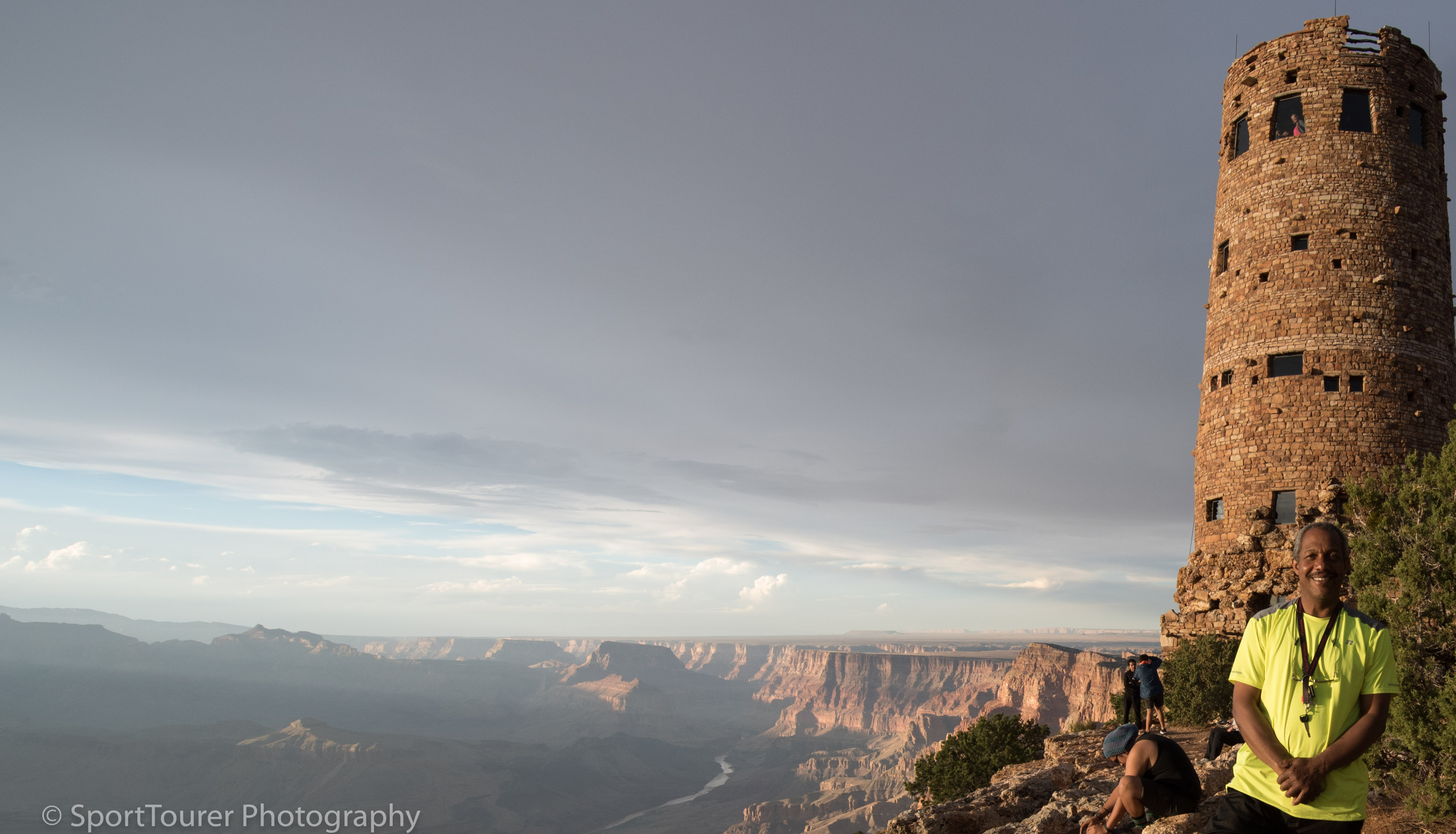  Under clearing skies at the Grand Canyon 